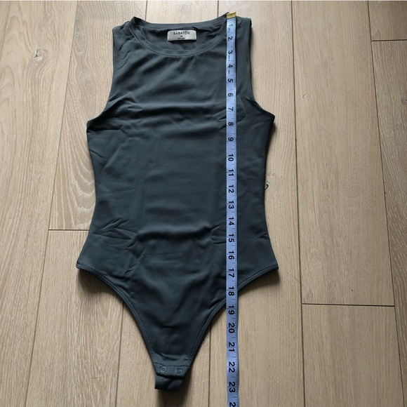 Aritzia Babaton Contour 90s Bodysuit in Dark Gray Size XS - Picture 10 of 11